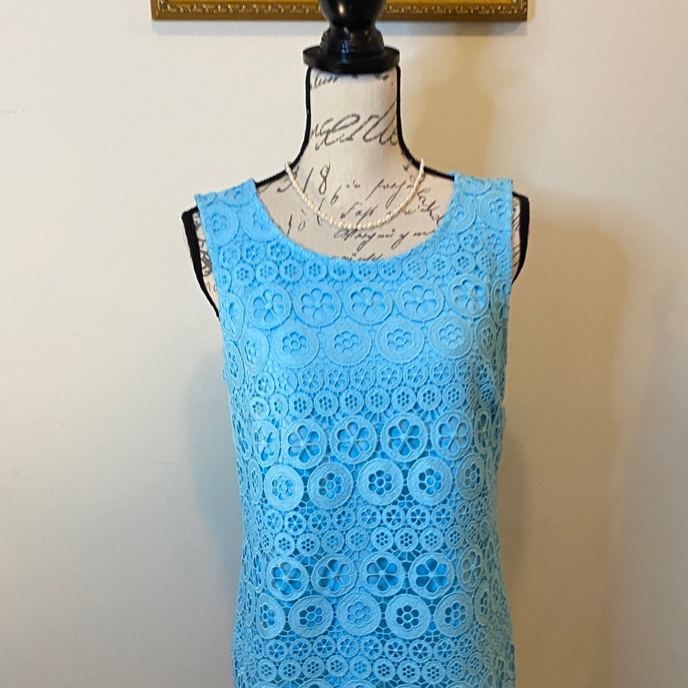 Talbots Aqua Blue Floral Lace Scoop Neck Shell Sleeveless top - Picture 2 of 4
